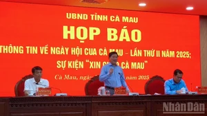 Le Van Su, Vice Chairman of the Ca Mau Provincial People’s Committee, speaking at the press conference.