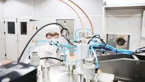 Research on semiconductor chip production at Ha Noi University of Science and Technology.