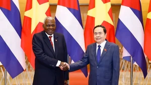 National Assembly Chairman Tran Thanh Man and Esteban Lazo Hernandez, President of the National Assembly of People’s Power and President of the Council of State of Cuba. (Photo: VNA)