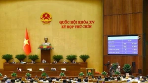 At a meeting within the 15th NA's 9th session. (Photo: VNA)