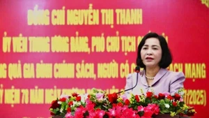 NA Vice Chairwoman Nguyen Thi Thanh delivers remarks.