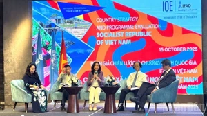 Speakers share insights at the event. (Photo: HNV)