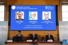 The 2025 Nobel Prize in Chemistry is announced in Stockholm, Sweden, Oct. 8, 2025. Susumu Kitagawa, Richard Robson and Omar M. Yaghi were awarded the 2025 Nobel Prize in Chemistry on Wednesday for developing metal-organic frameworks (MOFs), the Royal Swedish Academy of Sciences announced. (Photo: Xinhua)