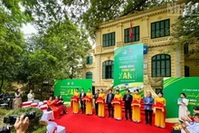 Overview of the opening ceremony.