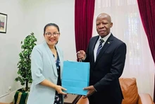 Ambassador Chan Thi Thu Thin and Chief Justice of the Supreme Court of Mozambique Adelino Manuel Muchanga. (Photo: Embassy of Viet Nam in Mozambique)