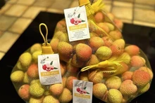Hai Duong lychees are sold at a supermarket in Paris. (Photo: VNA)