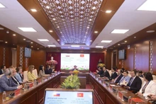 An overview of the closing ceremony.