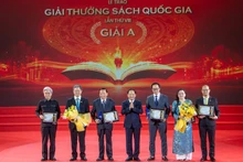 Authors and works receiving the A Prize. (Photo: Viet Linh)
