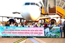 Quang Tri welcomes the first air travellers of 2026.