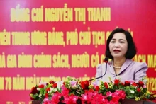 NA Vice Chairwoman Nguyen Thi Thanh delivers remarks.
