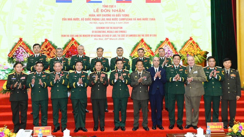 Delegates at the ceremony 