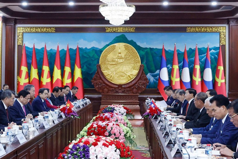 At the talks between General Secretary of the Communist Party of Viet Nam Central Committee To Lam and General Secretary of the Lao People’s Revolutionary Party Central Committee and President of Laos Thongloun Sisoulith. (Photo: VNA)