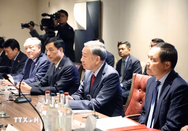 Party General Secretary To Lam attends seminar on AI, technology in London (Photo: VNA)