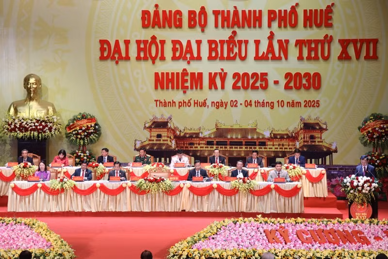 At the 17th Congress of the Party Organisation of Hue city for the 2025–2030 term (Photo: VNA)