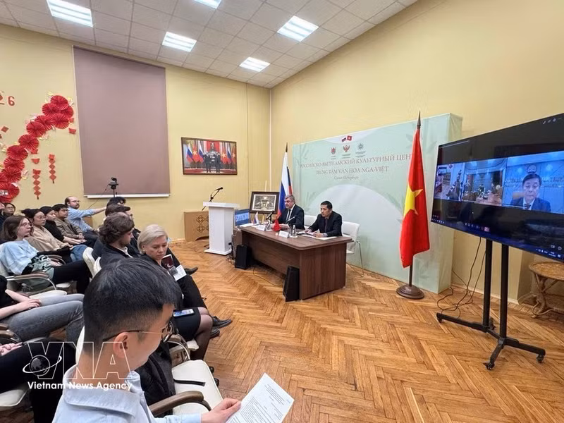 A roundtable in Moscow reviews key outcomes of the 14th National Congress of the Communist Party of Viet Nam. (Photo: VNA)