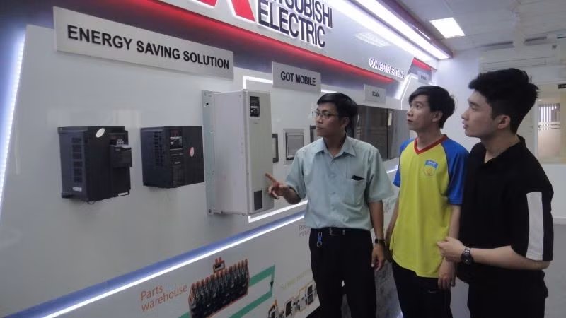 Training in automation for human resources at the Ho Chi Minh City High-Tech Park.