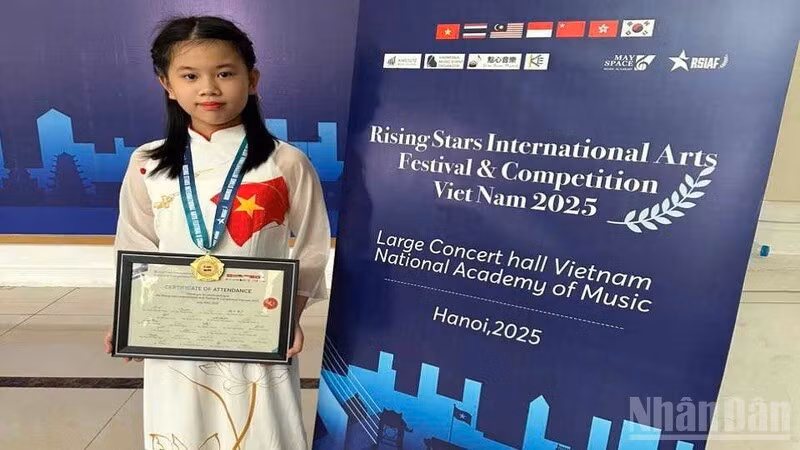 Nguyen Thai An wins gold medal at the 5th Rising Stars International Arts Festival & Competition Viet Nam 2025