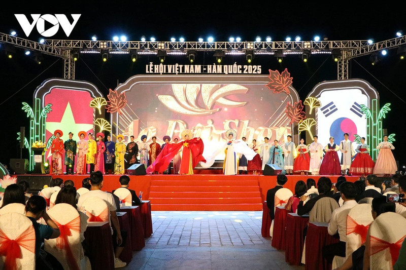 A performance at the opening ceremony (Photo: VOV)
