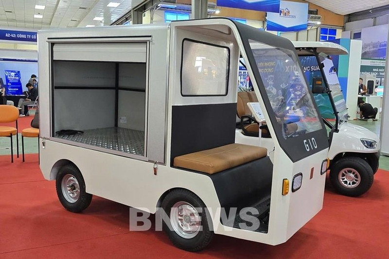 Viet Nam launches first homegrown mini electric truck GIO Tano 250 (Photo: VNA)