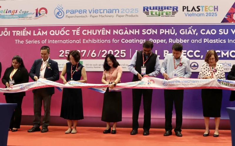 The 10th International Exhibition for Coatings, Colour, Spechem and Printing Ink Industry in Viet Nam opens on June 25. (Photo: VNA)