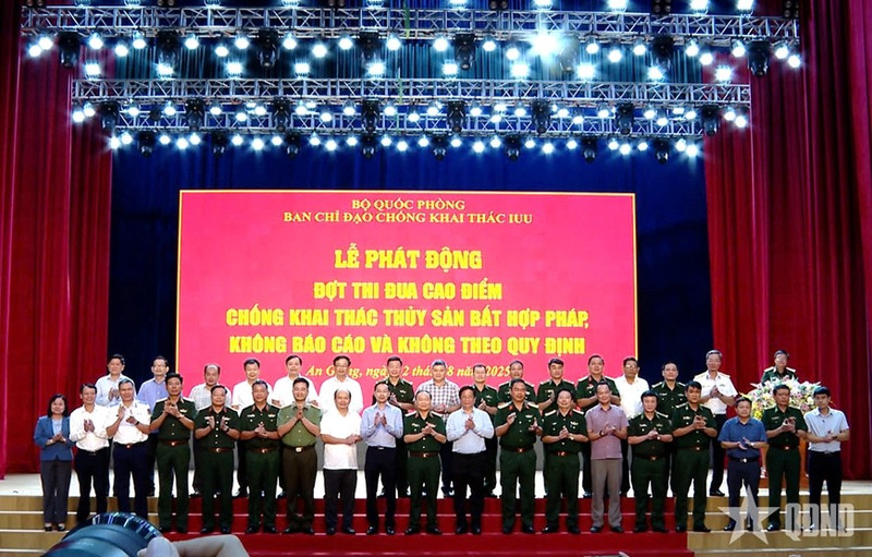 Delegates at the launch ceremony (Photo: qdnd.vn)