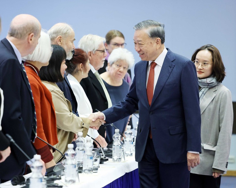 Party General Secretary To Lam and delegates (Photo: VNA)