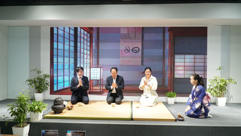 The event drew symbolic inspiration from Kuchikiri-no-chaji—the Japanese tea ceremony that marks the opening of a new season (Photo: UNDP)