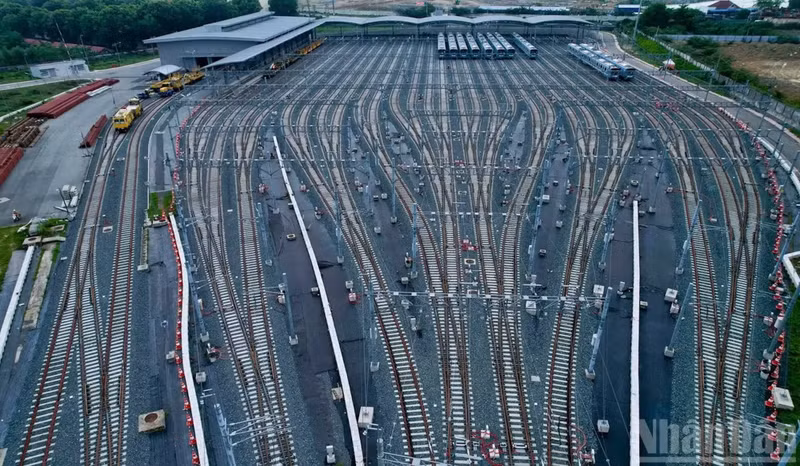 Ho Chi Minh City aims to complete 200 kilometres of urban railway over the next five years, with concentrated efforts on constructing Metro Line No. 2 (Ben Thanh-Tham Luong, Ben Thanh-Thu Thiem) and the Ben Thanh-Can Gio line, while also accelerating procedures to begin construction of subsequent routes as soon as possible.