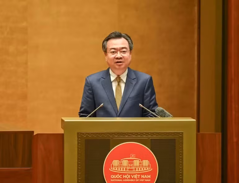 Politburo member, Secretary of the Party Central Committee, and Chairman of its Commission for Policies and Strategies Nguyen Thanh Nghi speaks at the national conference. (Photo: Nhan Dan)