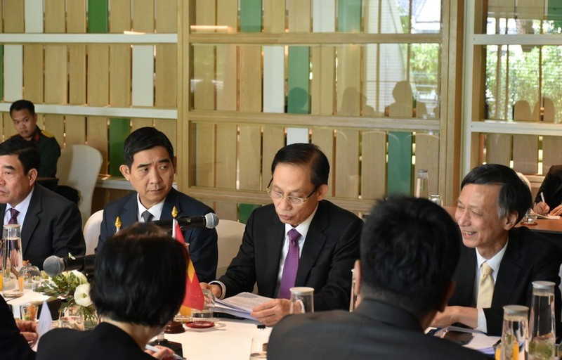 Minister of Foreign Affairs Le Hoai Trung at the meeting with his Thai counterpart Sihasak Phuangketkeow in Thailand on December 14, 2025. Photo courtesy of the Ministry of Foreign Affairs.