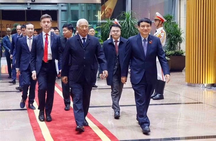 President of the European Council (EC) António Costa arrives in Ha Noi on January 28 evening, beginning his two-day official visit to Viet Nam at the invitation of State President Luong Cuong. (Photo: VNA)