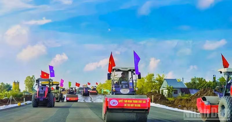 With a series of new regulations on shortening processing times, digitising dossiers and decentralising authority, procedures in construction, vehicle inspection and aviation are being simplified, reducing costs and time for enterprises.