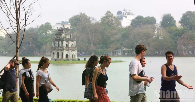 Travel trends 2026 show that the three pillars shaping traveler behavior are deep personalization, the search for mental balance, and the application of technological solutions. (Photo: Thanh Dat)