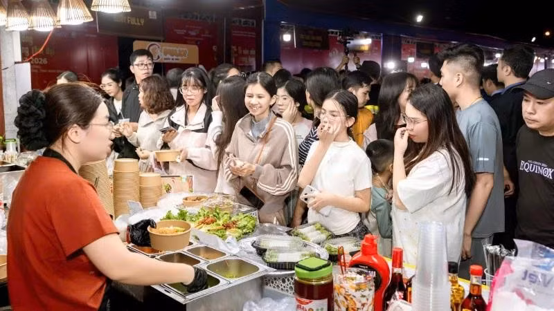 During the three-day event, experience spaces and craft demonstrations attracted tens of thousands of visitors.