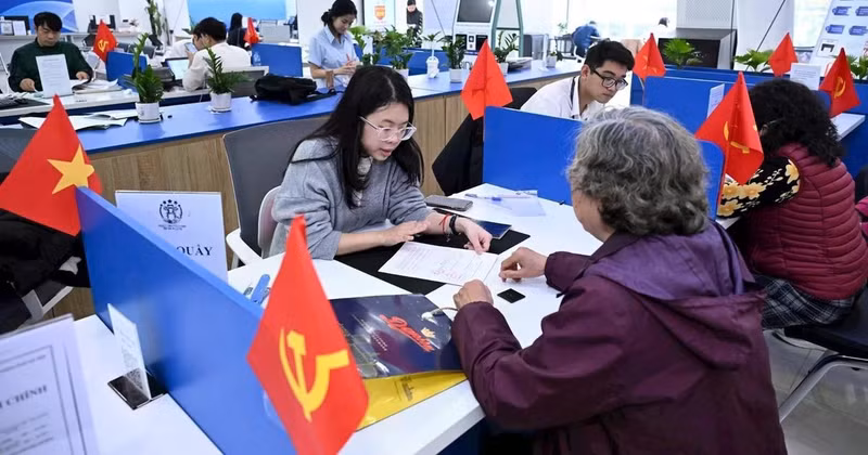 Ha Noi Public Administrative Service Center. (Photo: Dat Thanh)
