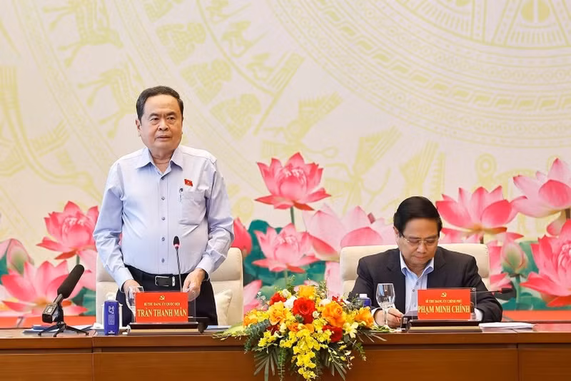 NA Chairman Tran Thanh Man speaks at the meeting of the Standing Boards of the Party Committees of the NA and the Government on September 15. (Photo: VNA)
