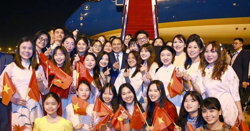 Farewell ceremony for Prime Minister Pham Minh Chinh on the conclusion of his trip to the 16th WEF Tianjin and official working visit to China. (Photo: VNA)
