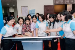 “Digital Literacy for All” movement as a key task aimed at enhancing women’s digital capabilities. (Photo: NDO)