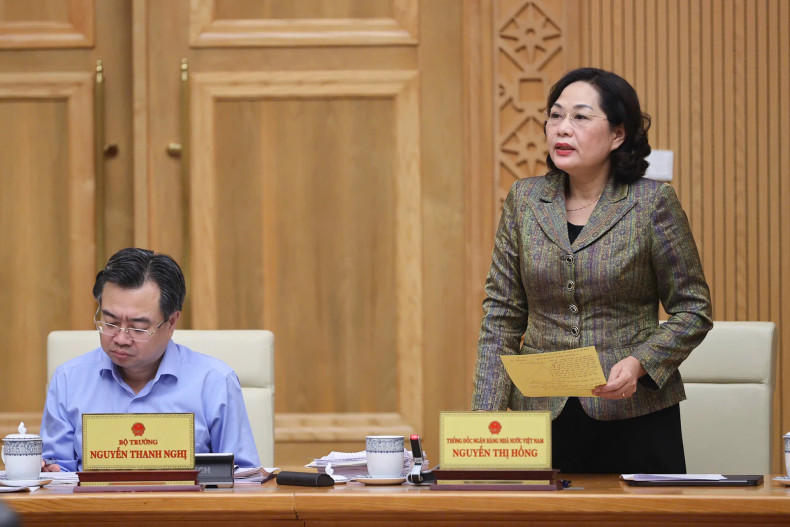 Governor of the State Bank of Vietnam Nguyen Thi Hong delivers a speech at the meeting. Governor of the State Bank of Vietnam Nguyen Thi Hong delivers a speech at the meeting.