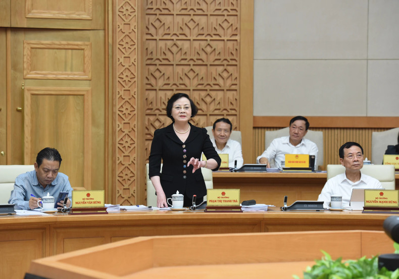 Minister of Home Affairs Pham Thi Thanh Tra speaks at the meeting. Minister of Home Affairs Pham Thi Thanh Tra speaks at the meeting.