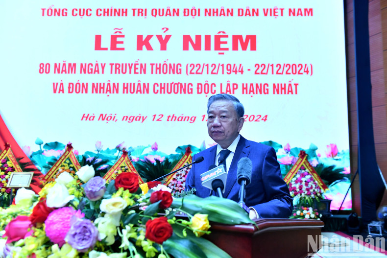General Secretary To Lam speaks at the ceremony