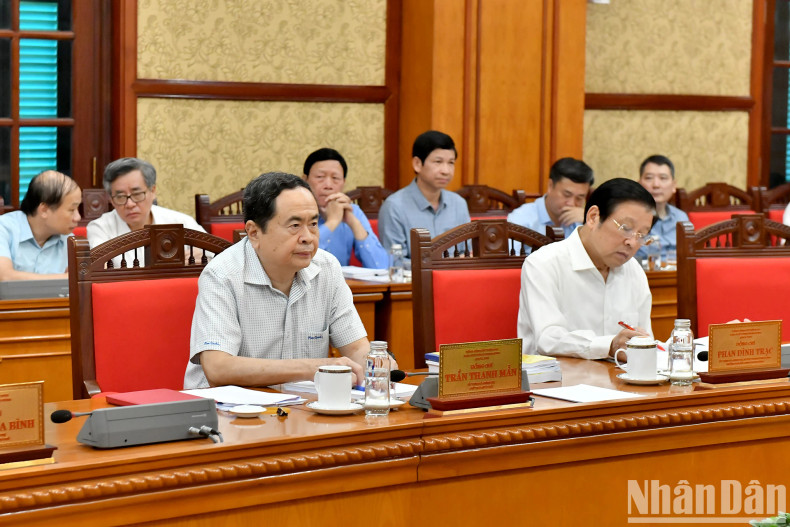 National Assembly Chairman Tran Thanh Man and delegates at the meeting. National Assembly Chairman Tran Thanh Man and delegates at the meeting.