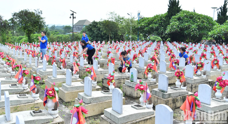 The Vietnam – Laos International Martyrs' Cemetery is now home to the tombs of over 11,000 voluntary soldiers and military experts who sacrificed on Lao battlefields.