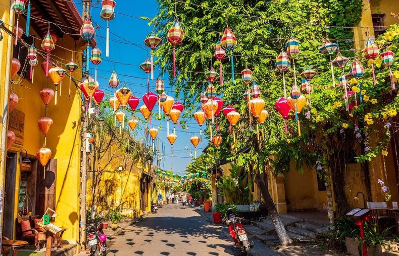 Lanterns become an iconic image of Hoi An Ancient City in Quang Nam Province. Lanterns become an iconic image of Hoi An Ancient City in Quang Nam Province.