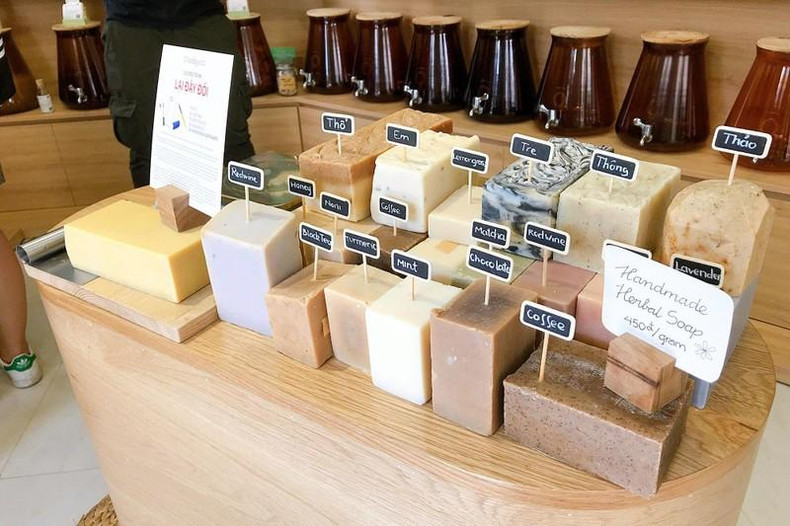 Lai Day Refill Station is a green lifestyle shop that offers handmade, eco-friendly homecare and personal care products (Photo: Booking.com) Lai Day Refill Station is a green lifestyle shop that offers handmade, eco-friendly homecare and personal care products (Photo: Booking.com)
