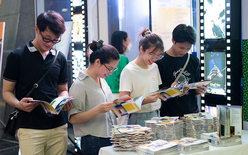Hanoi audience is excited at the opening film screening. (Photo provided by the organisers) Hanoi audience is excited at the opening film screening. (Photo provided by the organisers)