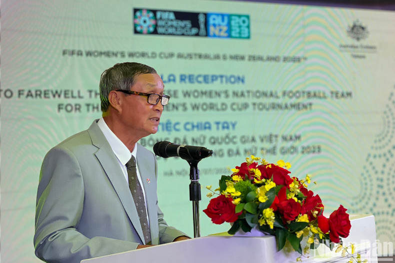 Head coach of the Vietnamese women’s team Mai Duc Chung shares about the efforts that the Vietnamese women’s team have gone through and the goals they are aiming for at the tournament. Head coach of the Vietnamese women’s team Mai Duc Chung shares about the efforts that the Vietnamese women’s team have gone through and the goals they are aiming for at the tournament.