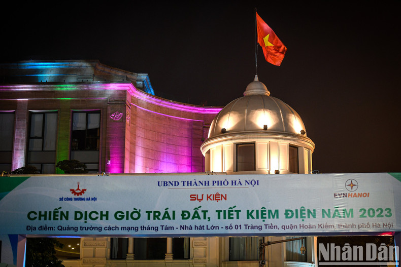 Each year, Earth Hour gives a different message but shares the same meaning of protecting the Earth and keeping it greener. 2023 marks a 15-year journey of the Earth Hour campaign in Vietnam.