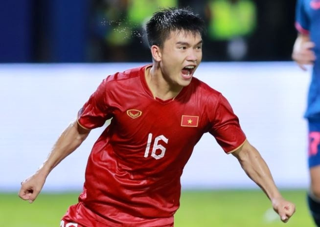 Le Quoc Nhat Nam celebrates after equalising the score for Vietnam Le Quoc Nhat Nam celebrates after equalising the score for Vietnam