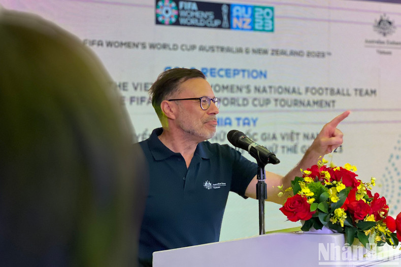 Australian Ambassador to Vietnam Andrew Goledzinowski speaks at the event. Australian Ambassador to Vietnam Andrew Goledzinowski speaks at the event.